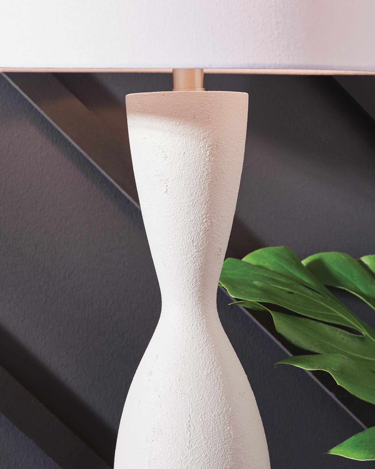 Davinford Poly Table Lamp (1/CN)
